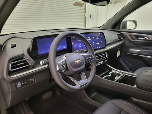 New 2026 Chevrolet Traverse LT w/ Driver Confidence Package FWD image 27