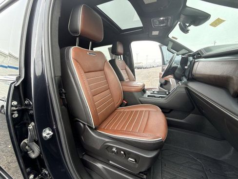 Used 2024 GMC Sierra 3500 Denali Ultimate image 25