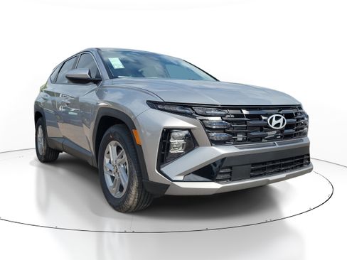 New 2026 Hyundai Tucson SE image 2