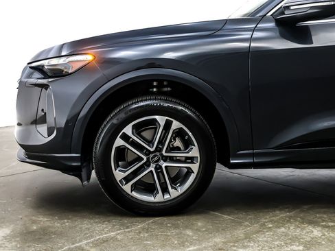 Used 2025 Audi Q5 Premium Plus w/ Premium Plus image 10