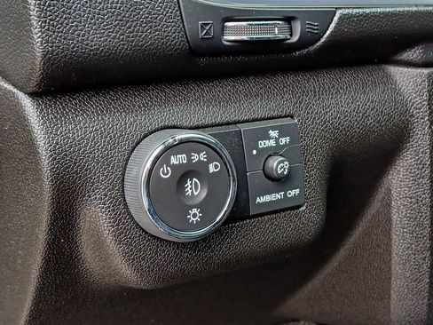 Used 2015 Chevrolet Traverse LT image 14