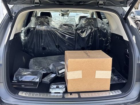 New 2025 Genesis GV80 2.5T Standard image 18