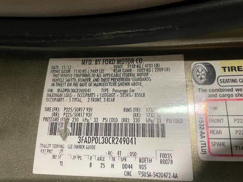 Used 2012 Ford Fusion Hybrid image 40