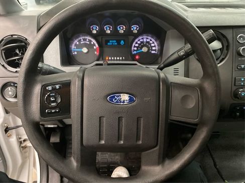 Used 2015 Ford F250 XL w/ Power Equipment Group AWD/4WD image 20