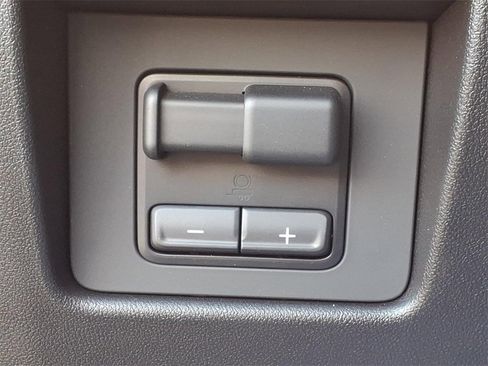 New 2025 GMC Canyon Denali w/ LPO, Denali Black Edition image 14