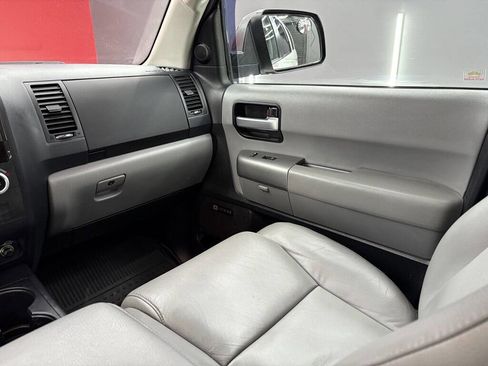 Used 2017 Toyota Sequoia Limited image 16