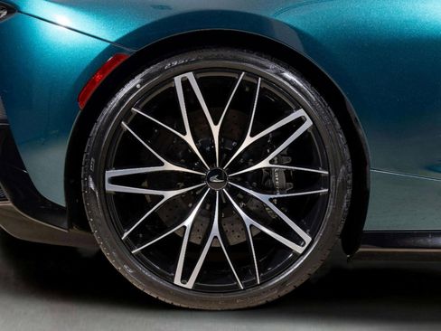 Used 2023 McLaren GT image 30