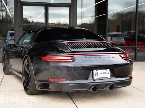 Used 2017 Porsche 911 Targa 4S w/ Sport Package image 15