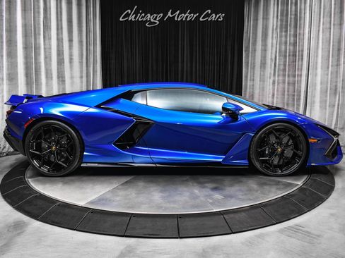Used 2025 Lamborghini Revuelto image 41