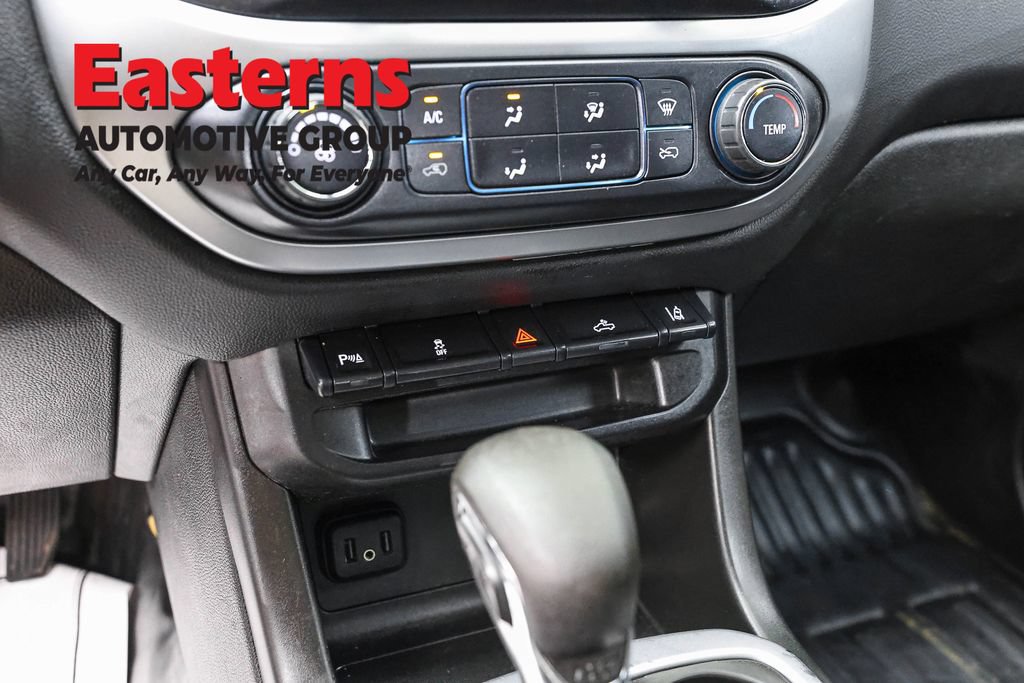 Used 2022 Chevrolet Colorado LT w/ Fleet Safety Package RWD image 22