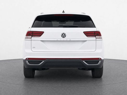 Used 2023 Volkswagen Atlas Cross Sport SE FWD image 6