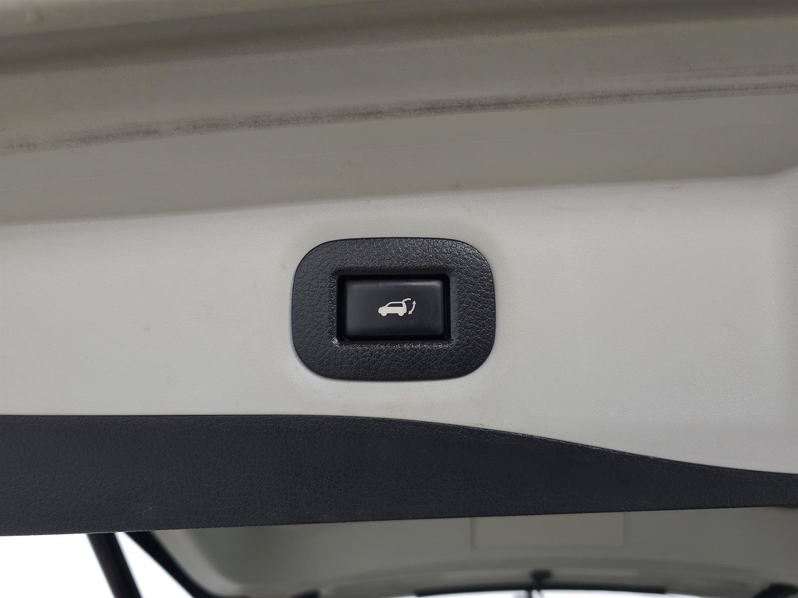 Used 2015 Nissan Rogue SL w/ SL Premium Package AWD/4WD image 8