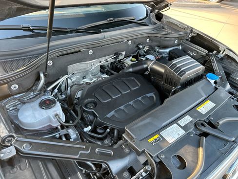 Used 2025 Volkswagen Atlas Cross Sport SE image 24