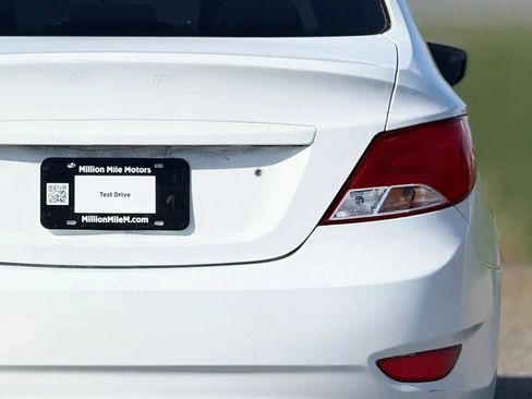 Used 2015 Hyundai Accent GLS image 14