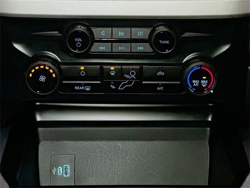 Certified 2024 Ford F250 XLT w/ FX4 Off-Road Package image 13