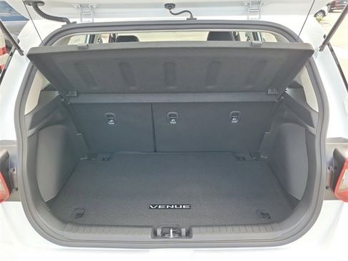 New 2026 Hyundai Venue SEL image 22