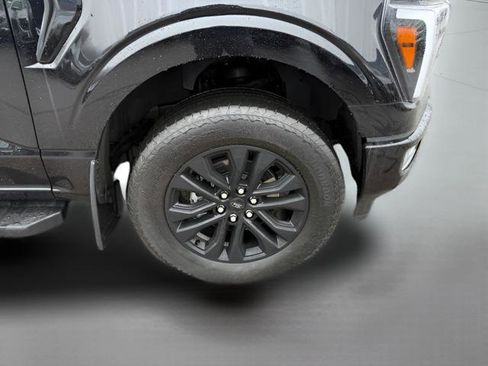 Used 2024 Ford F150 Lariat AWD/4WD image 34