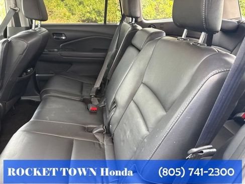 Used 2018 Honda Pilot Touring image 13