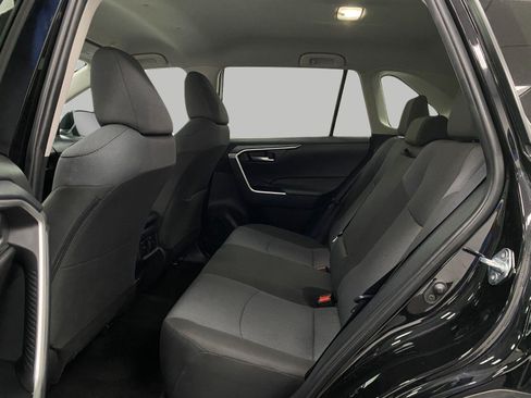 Used 2025 Toyota RAV4 XLE AWD/4WD image 26