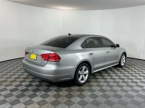 Used 2013 Volkswagen Passat 2.5 SE FWD image 5