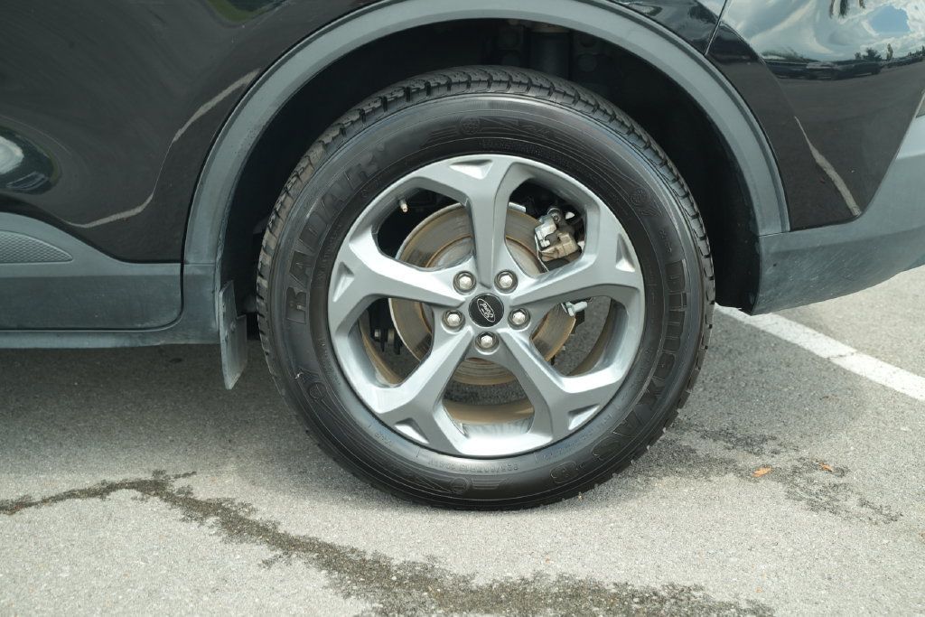 Used 2025 Ford Escape ST-Line Select AWD/4WD image 46