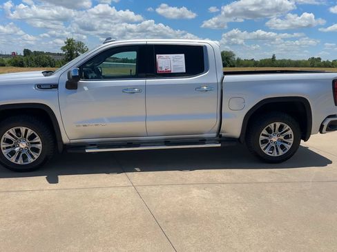 Used 2022 GMC Sierra 1500 Denali w/ Technology Package RWD image 6