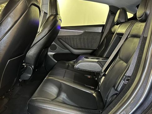 Used 2026 Tesla Model Y Long Range RWD image 23