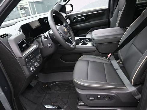 New 2026 Chevrolet Tahoe Premier w/ Sun And Tow Package AWD/4WD image 8