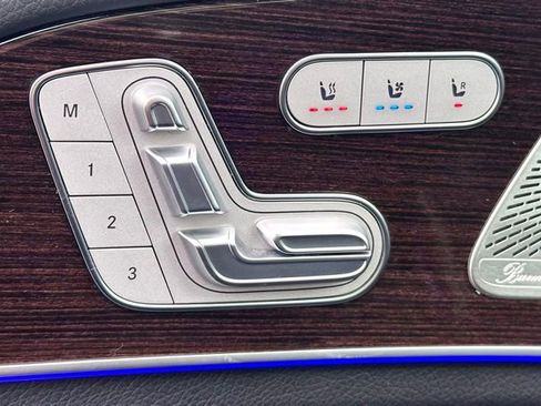 Used 2024 Mercedes-Benz GLS 450 4MATIC image 27