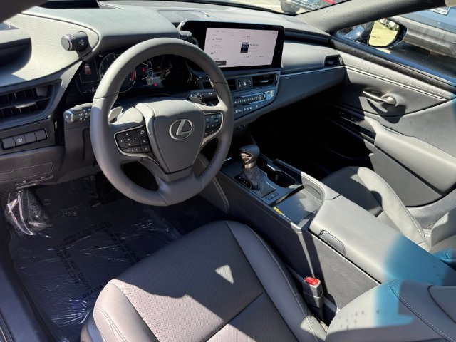 Used 2024 Lexus ES 350 w/ Premium Package FWD image 22