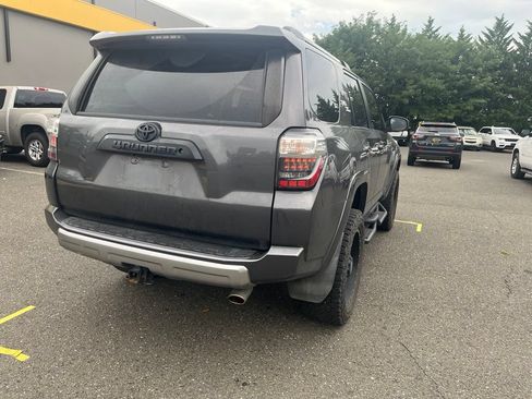 Used 2018 Toyota 4Runner TRD Off-Road AWD/4WD image 7