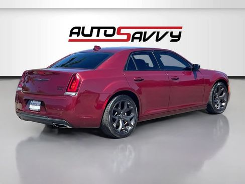 Used 2021 Chrysler 300 S RWD image 7