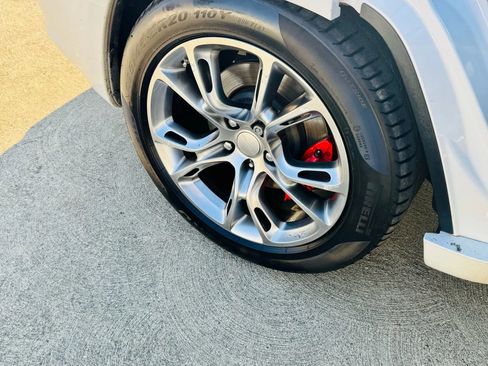 Used 2014 Jeep Grand Cherokee SRT8 w/ Luxury Group II image 26