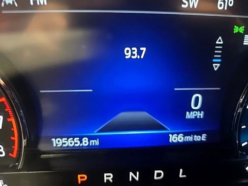 Used 2022 Ford Explorer XLT w/ Equipment Group 202A image 13