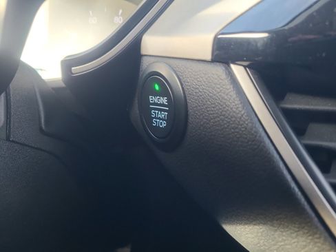 Used 2020 Ford Escape SE image 28