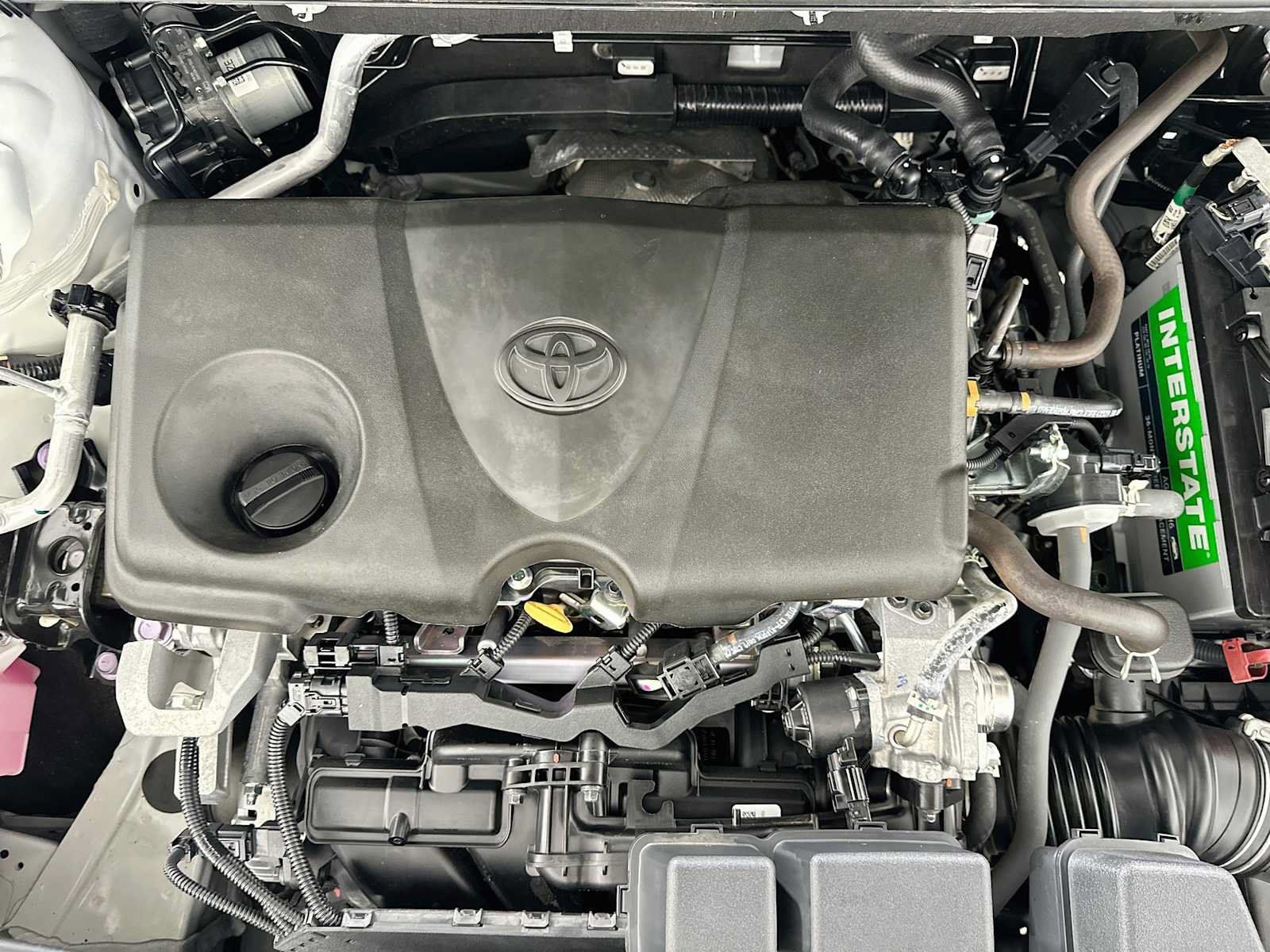 Used 2022 Toyota RAV4 XLE w/ Convenience Package FWD image 28