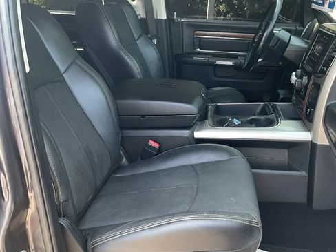 Used 2018 RAM 1500 Laramie w/ Convenience Group AWD/4WD image 37