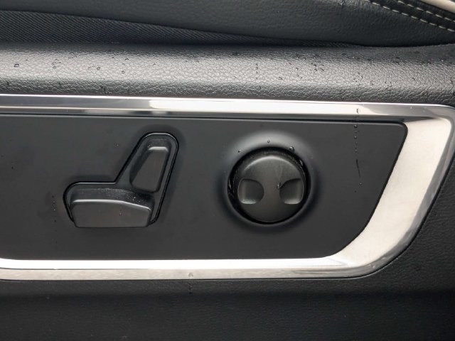 Used 2026 RAM 1500 Laramie AWD/4WD image 21