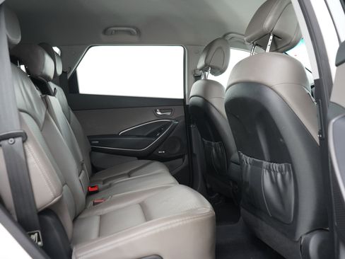 Used 2013 Hyundai Santa Fe GLS FWD image 12