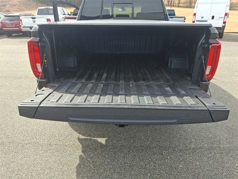 Used 2021 GMC Sierra 1500 AT4 w/ AT4 Value Package image 29