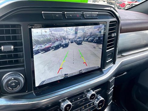 Certified 2022 Ford F150 Lariat w/ Equipment Group 502A High image 22