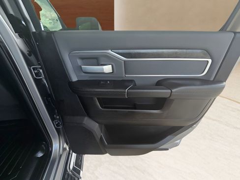 Used 2020 RAM 2500 Big Horn AWD/4WD image 38