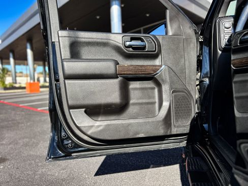 Used 2020 GMC Sierra 1500 Elevation w/ Elevation Value Package image 39