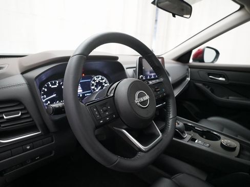 Certified 2023 Nissan Rogue SV w/ SV Premium B Package image 8