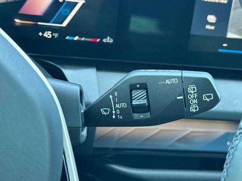 Used 2025 BMW X3 xDrive30i w/ Premium Package image 35