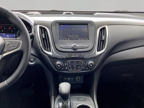 Used 2022 Chevrolet Equinox LT AWD/4WD image 9