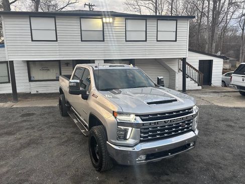 Used 2021 Chevrolet Silverado 3500 LTZ w/ LTZ Plus Package image 37