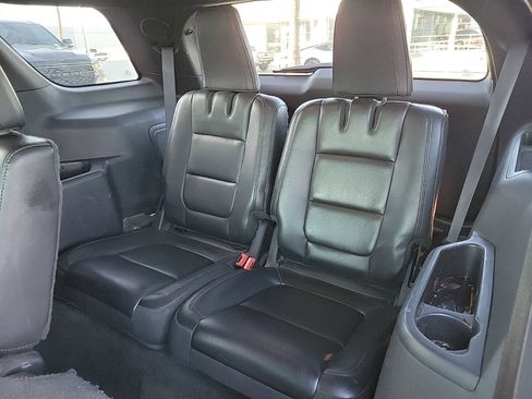 Used 2014 Ford Explorer Limited image 17