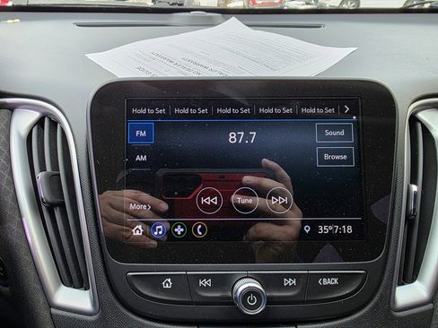 Used 2020 Chevrolet Malibu RS image 11