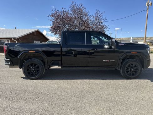 Used 2024 GMC Sierra 3500 AT4 w/ AT4 Premium Plus Package image 19